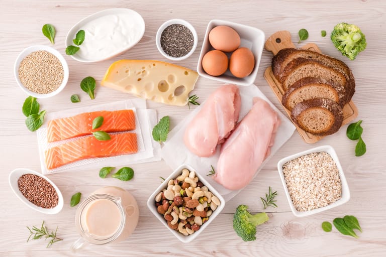 How much do I need to eat whilst breastfeeding?